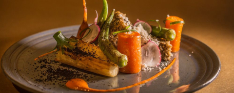 Cozinha sem hierarquia? Cozinheiro conta a sua experiência