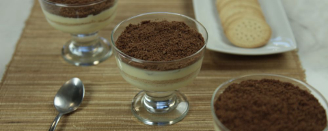 Aprenda a preparar uma sobremesa deliciosa com apenas três ingredientes
