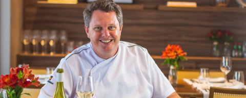 Rei do polvo de Floripa vai fazer jantar brasileiro na Copa da Rússia