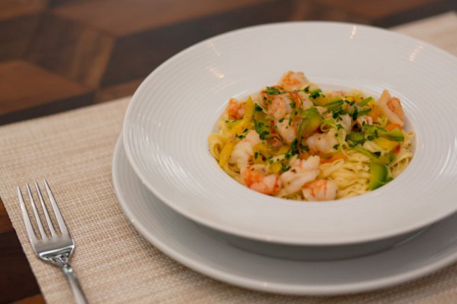 Tagliolini de camarões, um dos seis pratos assinados pelo chef Danio Braga no cardápio do Bee.O. Foto: Valterci Santos/Divulgação