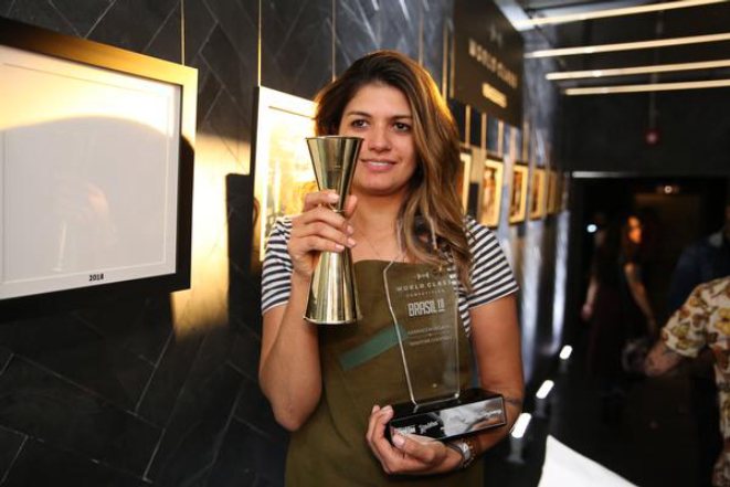 Adriana Pinto derrotou 250 bartender de todo o Brasil. Foto: Divulgação.