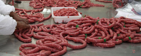 O segredo da linguiça Bizinelli, há mais de 80 anos na vida dos curitibanos