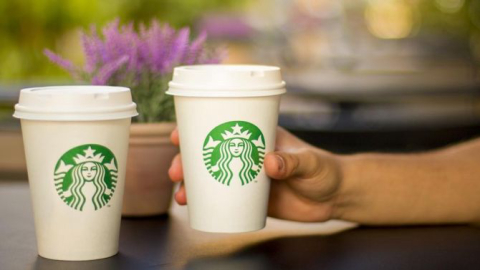 Starbucks vai banir os canudos de plástico a partir de 2020