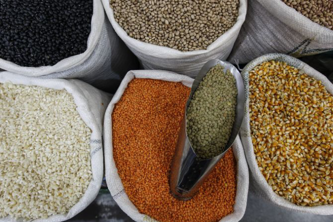 Mercado oferece diversidades de produtos naturais, carnes, bebidas e até cosméticos. Foto: Divulgação