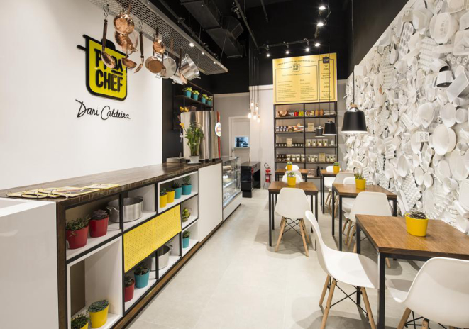 Compacto e aconchegante, novo restaurante traz PFs com tempero de chef. Foto: Letícia Akemi/ Gazeta do Povo.