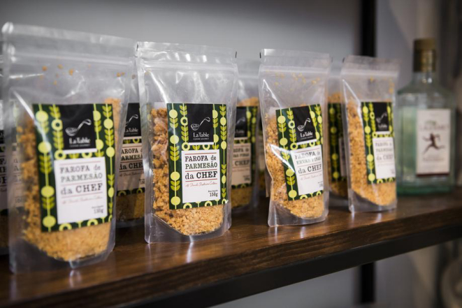 Empório traz opções de produtos para complementar a refeição. Foto: Letícia Akemi/ Gazeta do Povo