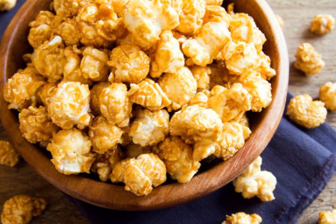 A pipoca tipo mushroom, também chamada de snowflake, bola ou cogumelo, é ideal para fazer pipoca doce. Foto: Bigstock