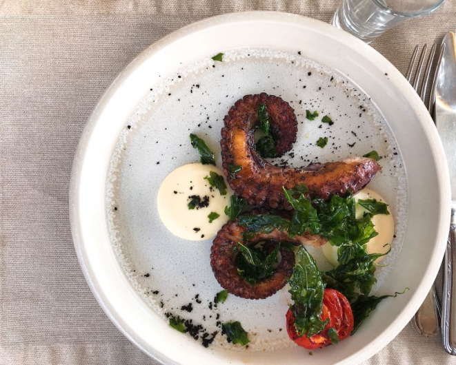 Polvo com mashed potatoes do White Rabbit. Foto: Arquivo pessoal.