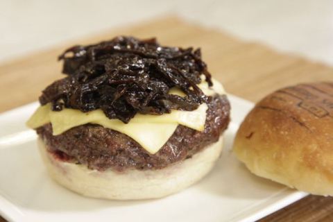 Como fazer cebola caramelizada