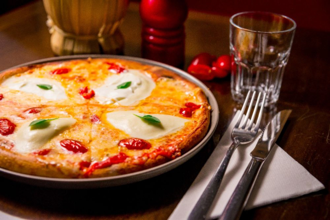 O 'open' de pizza do Funiculí tem nove sabores disponíveis à vontade. Foto: divulgação.