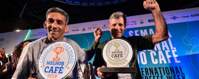 Os vencedores nas categorias arábica e canéfora. Foto: Pedro Vilela / Agência I7.