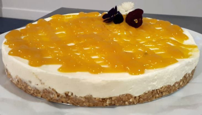 Cheesecake de manga sem açúcar refinado da chef Renata Keiko, da Universidade Positivo Foto: Guilherme Grandi/Gazeta do Povo.