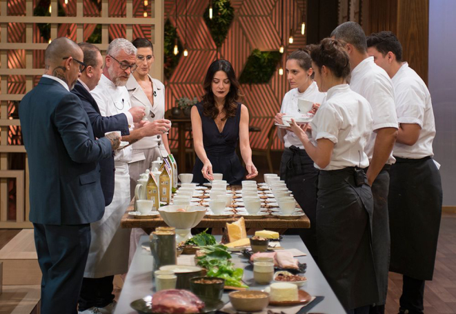 Os participantes deveriam ter usado o café como protagonista dos pratos, segundo Alex Atala. Foto: divulgação/Band.