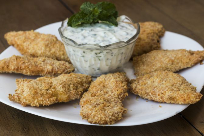 Empanado sem culpa com molho refrescante do Restaurante Tia Zarica. Foto: Abrasel MG.