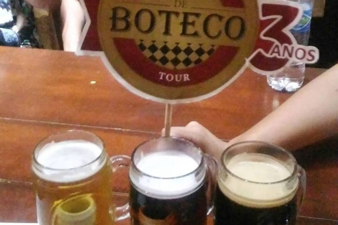 O tour passará por quatro bares do bairro Água Verde. Foto: reprodução Facebook.