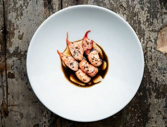 Espécie invasora de crustáceo é transformada em comida no Silo. Antes se pretendia erradica-la das águas inglesas. Foto: reprodução/transmissão Fruto.