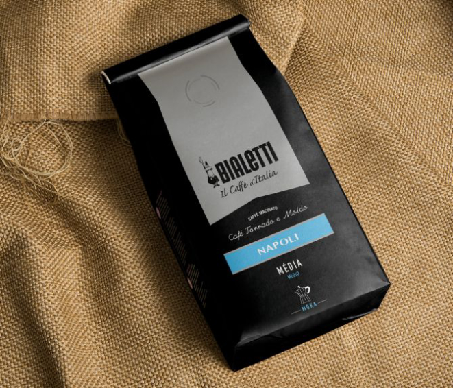 O café Napoli pode ser comprado em dois tipos de moagem: para a cafeteira italiana, a moka, e para métodos filtrados.