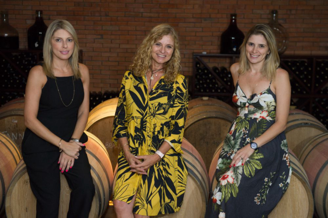 Na Campos de Cima, Hortência Ravache comanda a vinícola junto das filhas Vanessa e Manuela. Foto: Julio Soares/divulgação.