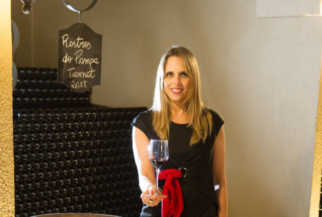 O melhor vinho tinto do Brasil deste ano foi produzido na Campanha Gaúcha, pela mestre em enologia Gabriela Hermann Pötter, da Vinícola Guatambu. Foto: Julio Soares/divulgação.