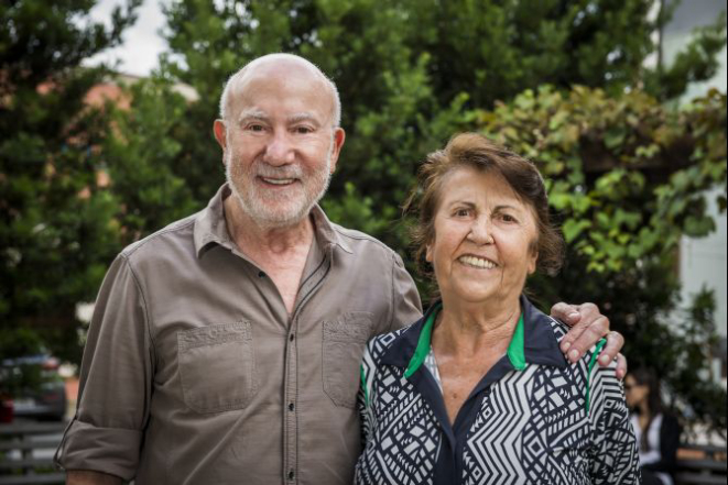 Juntos, os irmãos Carlos e Flora comandam o Novo Madalosso (o irmão Severino, também sócio, faleceu recentemente). Os outros irmãos - Nelson, Helena e João - são sócios do Dom Antonio, também em Santa Felicidade. Foto: Letícia Akemi / Gazeta do Povo