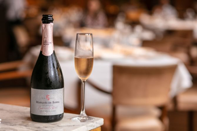 Espumante Marquês de Borba Brut Rosé, o primeiro feito por João Portugal Ramos. Foto: Gui Teixeira / Divulgação