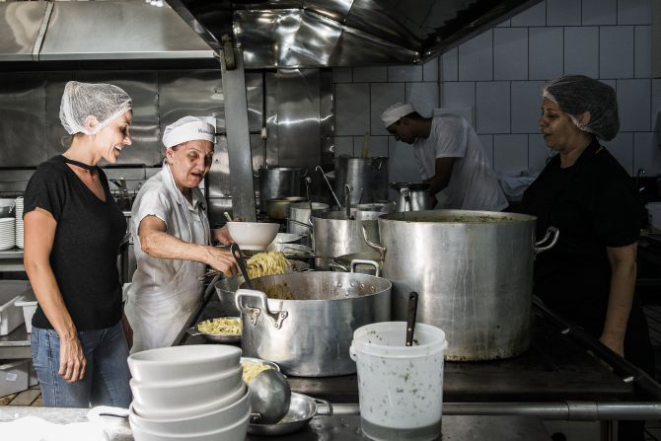 Agatha Madalosso, sobrinha de Flora, é responsável pelos restaurantes Velho Madalosso e Anello. Foto: Letícia Akemi / Gazeta do Povo