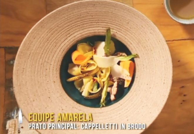 O prato principal da equipe foi considerado o mais saboroso do programa, embora tenha sido uma releitura de um preparo tido como muito simples. Foto: reprodução Record TV.