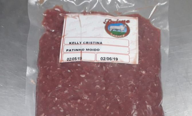 No açougue online Prime Carnes, cada pedido é etiquetado em nome do cliente. Foto: Divulgação Prime Carnes