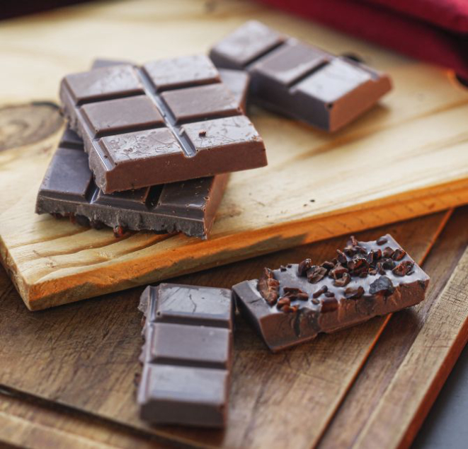 Por conta da acidez resultante da fermentação da uva, o chocolate branco perde a doçura característica e fica delicado no paladar. Foto: André Rodrigues / Gazeta do Povo