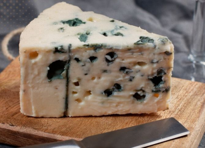 Queijo gorgonzola. Foto: Reprodução Instagram / Bon Vivant Queijos do Mundo