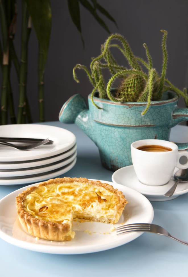 Os ingredientes para a base de uma torta podem ser misturados com o processador. Foto: Leticia Akemi/ Gazeta do Povo