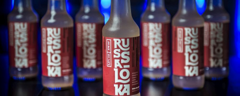 Bar engarrafa drink mais vendido para concorrer com Smirnoff Ice e Skol Beats