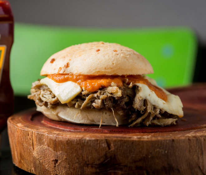 Arsenal Burger, sanduíche especial para o Burger Fest BH. Foto: Victor Schwaner/Área de Serviço