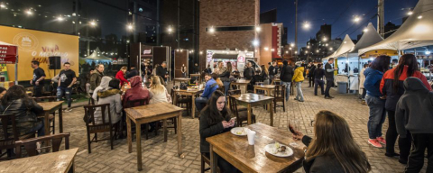 O que tem para comer e beber no happy hour do Mercado Municipal