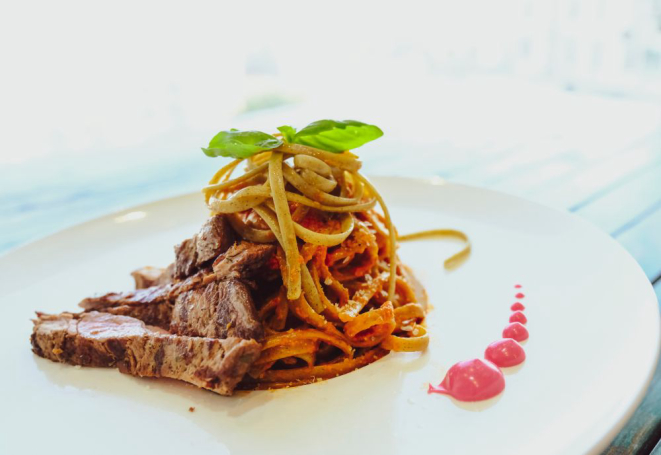 O concurso busca aquela receita italiana servida em casa, no almoço de família. Foto: Unsplash.