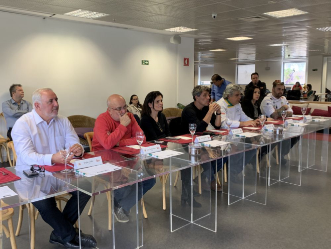 Os jurados avaliaram sete quesitos para escolher o melhor prato do concurso, entre eles o mais alinhado com a culinária italiana. Foto: Guilherme Grandi/Gazeta do Povo.