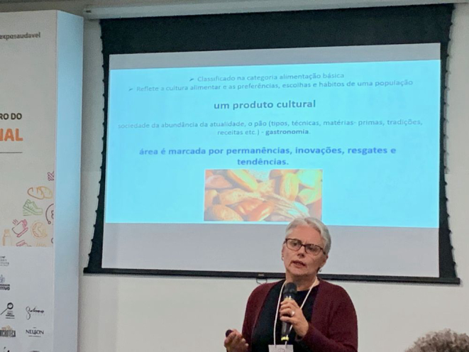 Para a pesquisadora, a produção artesanal de pães não é um modismo, mas uma tendência que veio para ficar. Foto: Guilherme Grandi/Gazeta do Povo.
