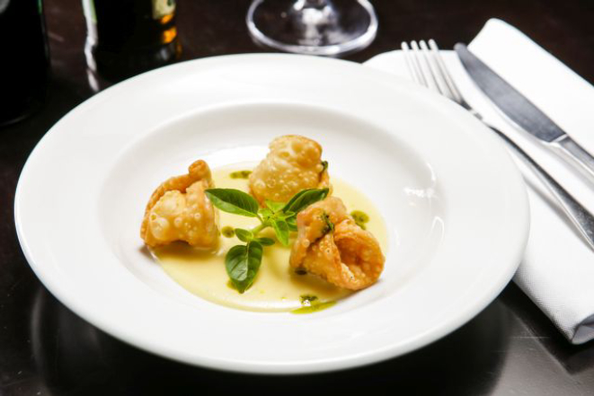 Entrada de capeletti, do La Pasta Gialla. Foto: Michel Willian / Gazeta do Povo