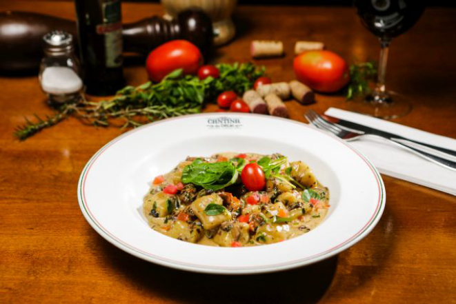 Gnocchi trufado, da Cantina do Délio. Foto: Michel Willian, Gazeta do Povo