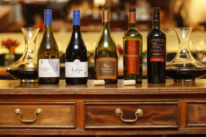 Vinhos degustados durante jantar no K.Sa. Foto: Jonathan Campos/Gazeta do Povo