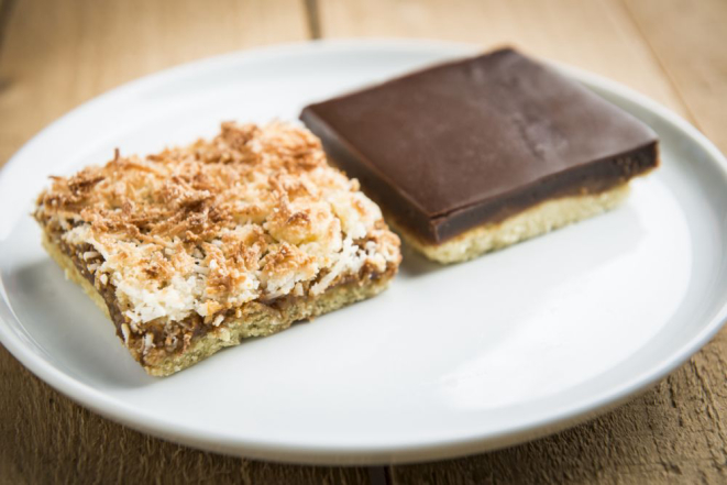 Os 'cuadraditos' também seguem uma receita caseira da família de Abel. Foto: Letícia Akemi/Gazeta do Povo.