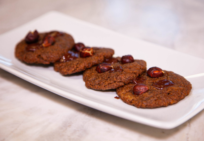 Cookies de manteiga de amendoim, da chef Gabi Mahamud. Foto: Vitor Ferraz/Gazeta do Povo.