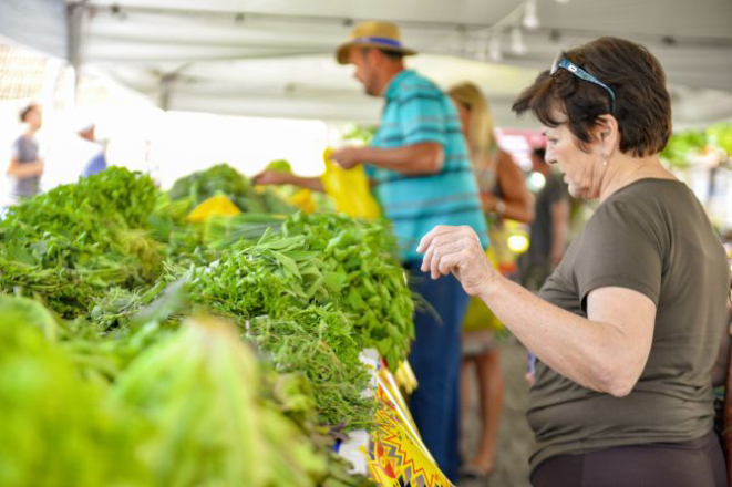 Os produtos são mais baratos que os comercializados em supermercados e feiras municipais, segundo organizadores da Horifrut. Foto: Nay Klym