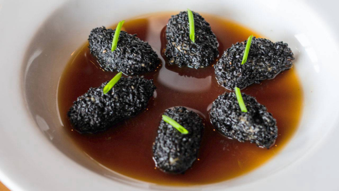 Ostras fritas no gergelim ao molho ponzu, uma das novidades deste ano do Festival de Ostras do Victor.