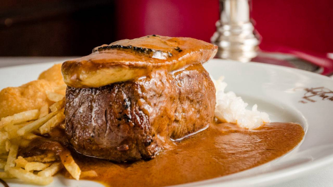 Filet Rossini, outro clássico da cozinha francesa que faz sucesso no ile de France.