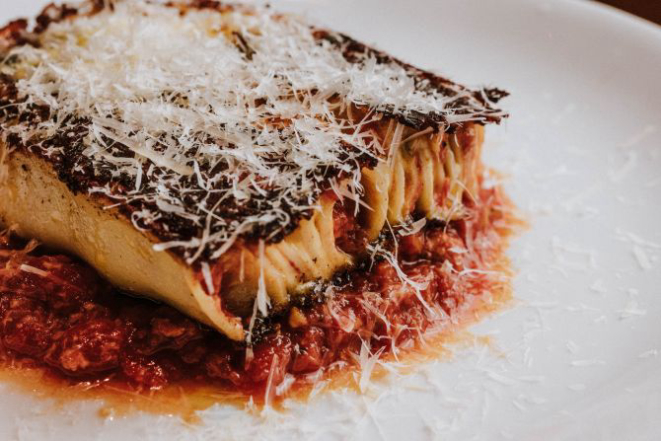 Lasanha na chapa. Foto: Divulgação