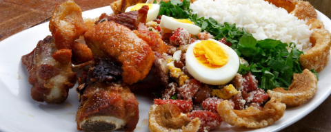 Conheça o que tem no melhor feijão tropeiro de BH