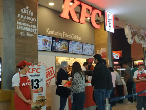 Curitiba acaba de ganhar a terceira loja da KFC, referência mundial em frango frito