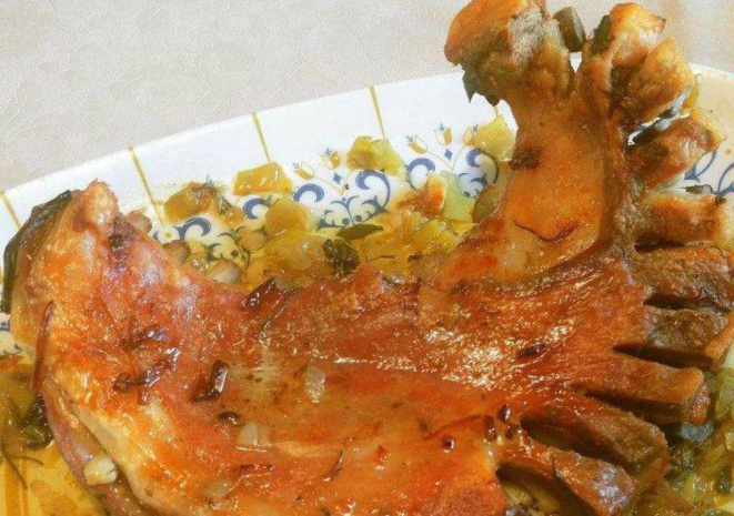 Costela de cordeiro ao baixo forno.