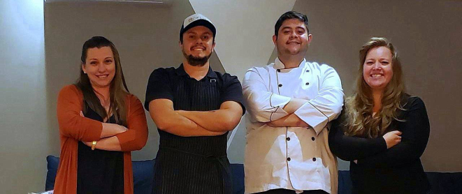 Hallana, Fábio, Tiago e Daiana, o quarteto que toca a Proença Pizza direto de casa.